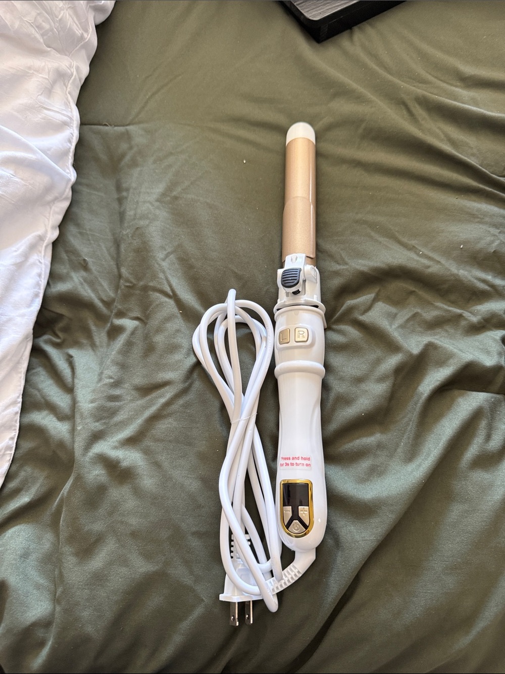 Othr White and Gold Curling Wand